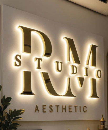 Shkronja 3D Inox — R M Studio Aesthetic